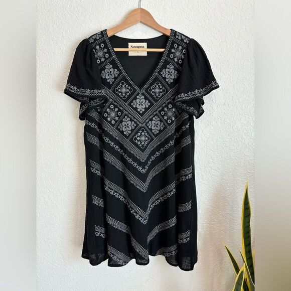 Savanna Jane Black Embroidered Dress Size Small - Picture 1 of 4